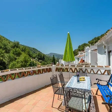 Holiday home El Acebuchal - Casa Rosa By Ruralidays Frigiliana